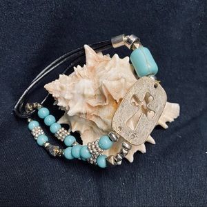 Turquoise and silver stretch bracelet
